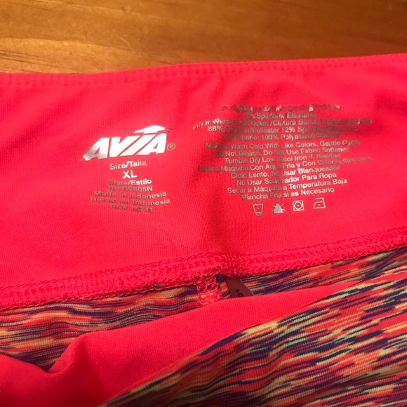 Avia spandex shorts, size XL, multicolor - Picture 4 of 5